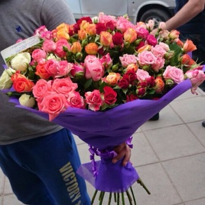 Праздничные букеты585